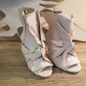 Womens size 7 Dress Heels